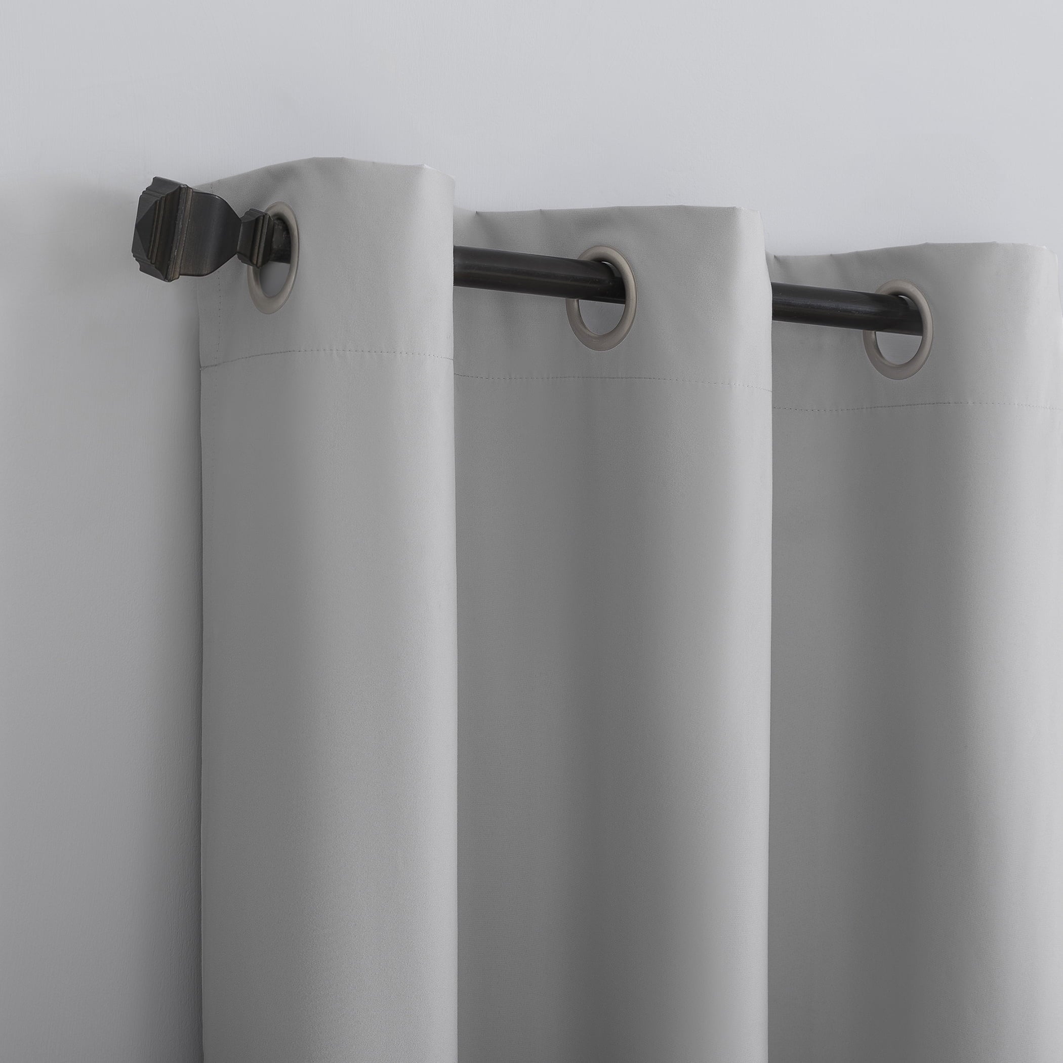 Sun Zero Cyrus Thermal 100% Blackout Grommet Curtain Panel, 40