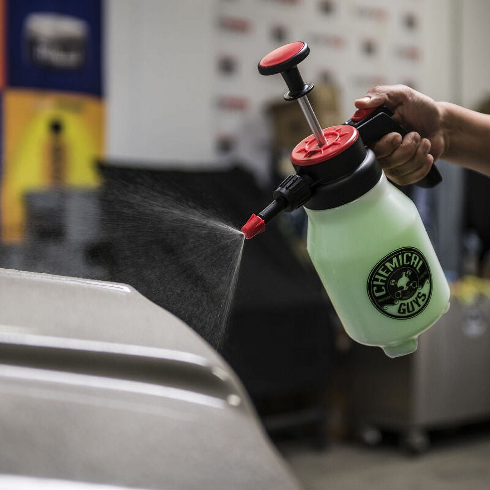 Chemical Guys 50 Ounce Mr. Sprayer Full Function Pressure Atomizer & Pump Sprayer