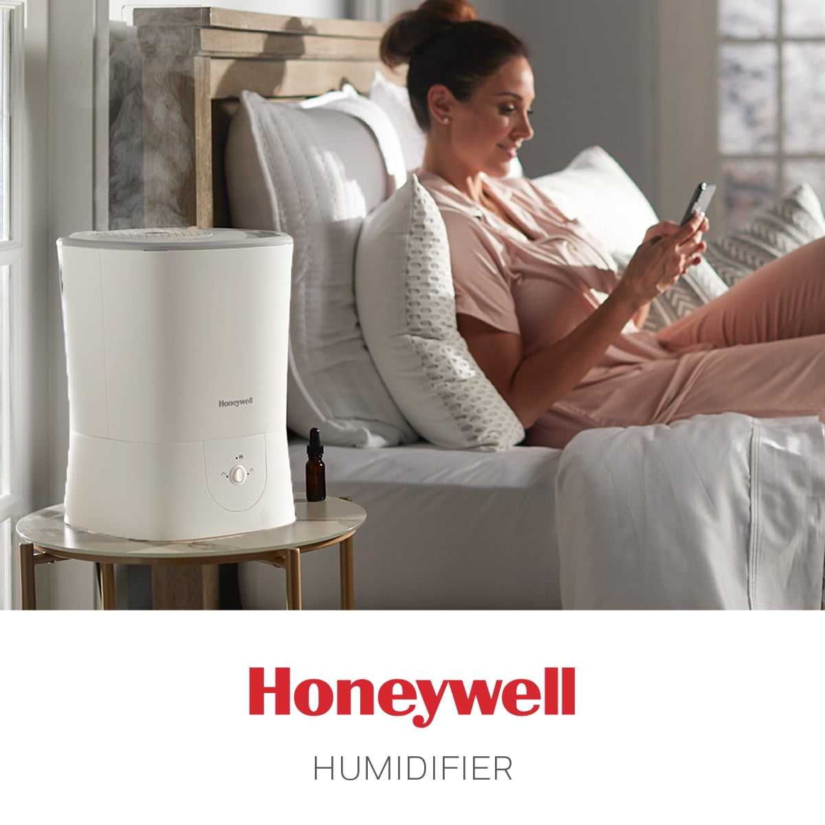 Honeywell 1.5 gal. 500 sq. ft. Filter Free Warm Mist Humidifier with Essential Oil Cup, White, HWM440W