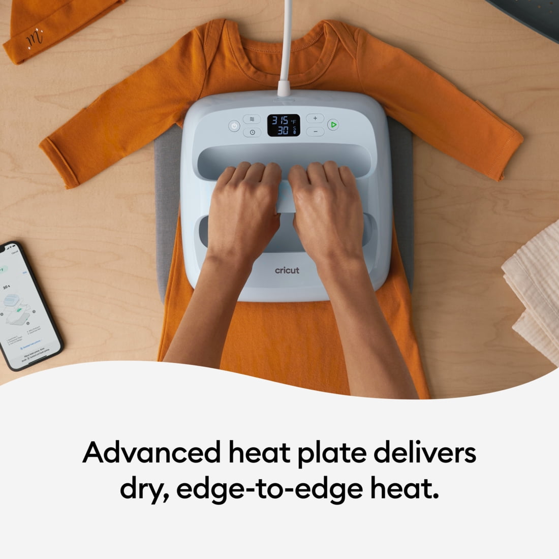 Cricut EasyPress® 3 - 9 in x 9 in - Bluetooth®-Enabled Handheld Heat Press