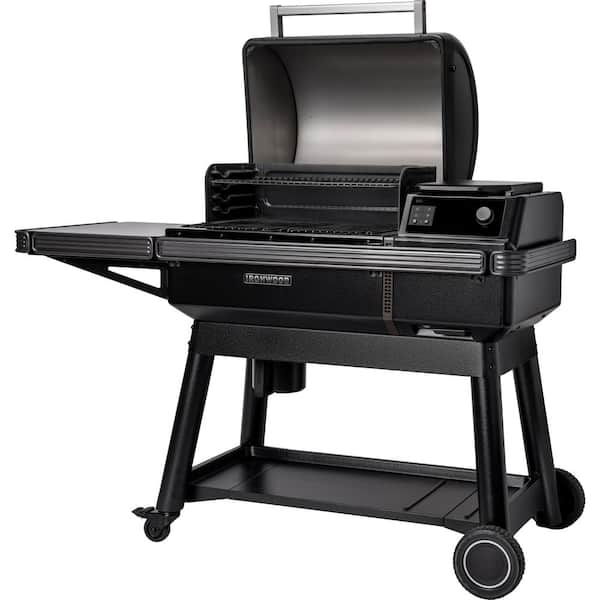 Ironwood Wi-Fi Pellet Grill and Smoker in Black