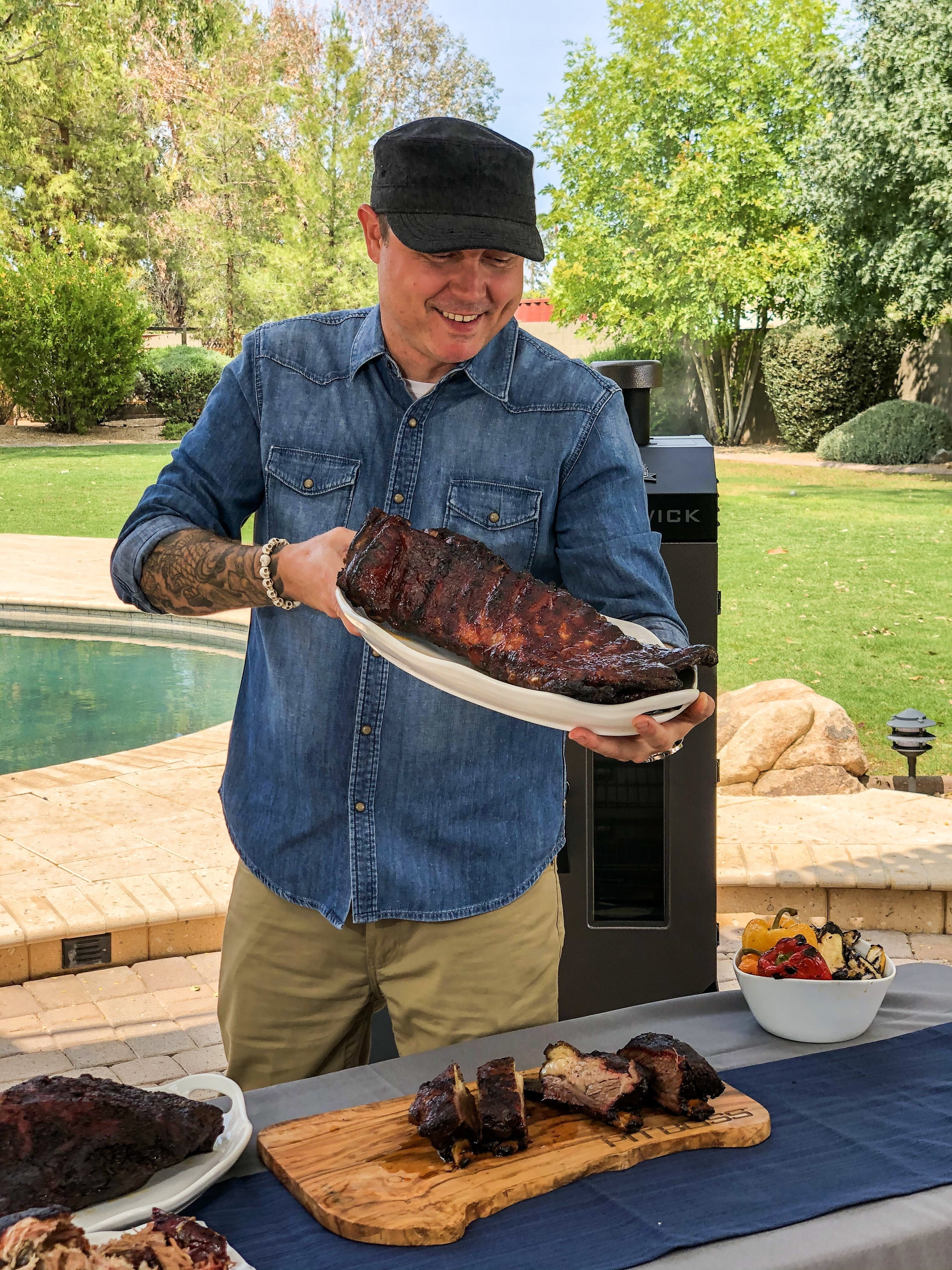 Boss Platinum Brunswick Wi-Fi? Enabled Wood Pellet Vertical Smoker