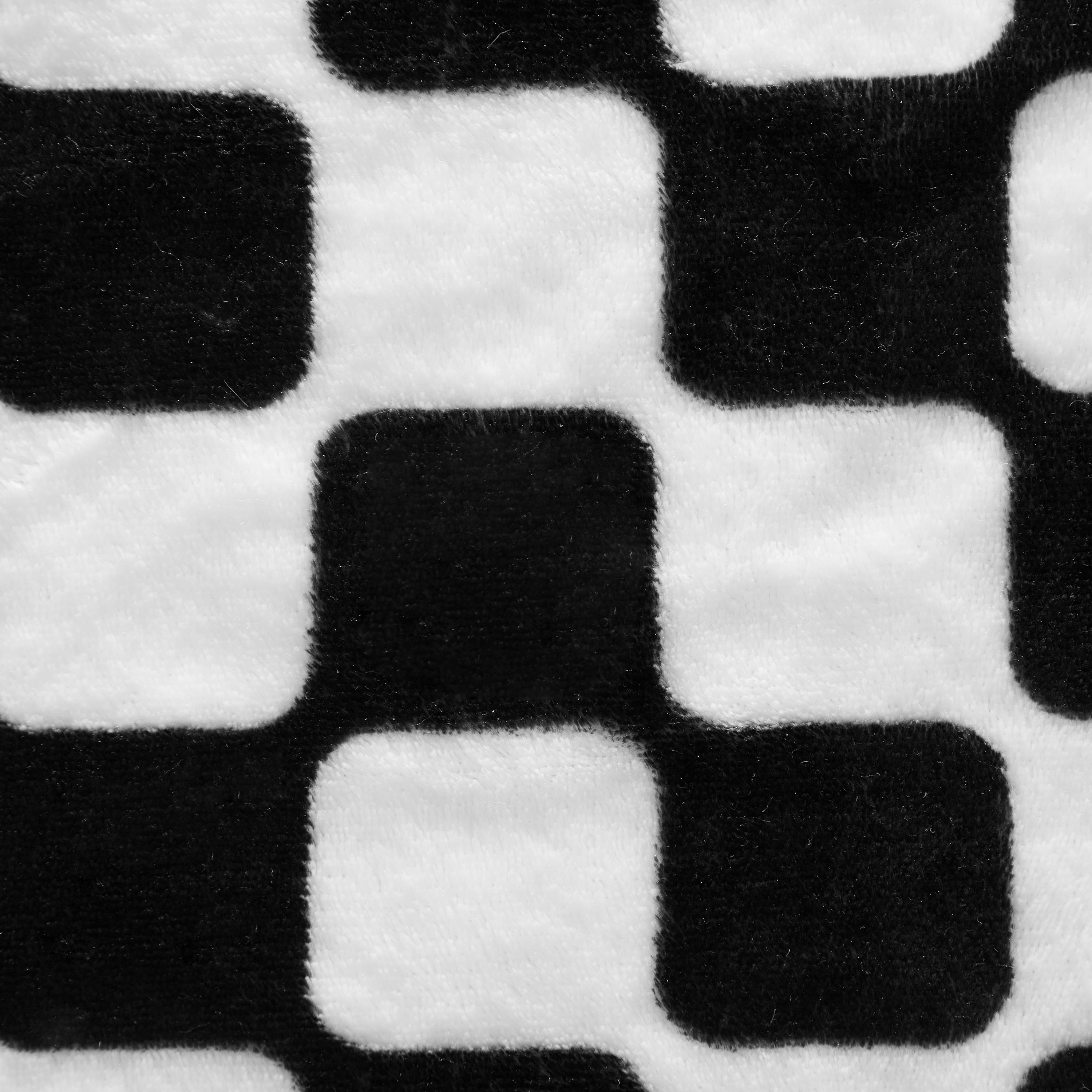 Mainstays Fleece Plush Throw Blanket, Black and White Check, Standard Throw