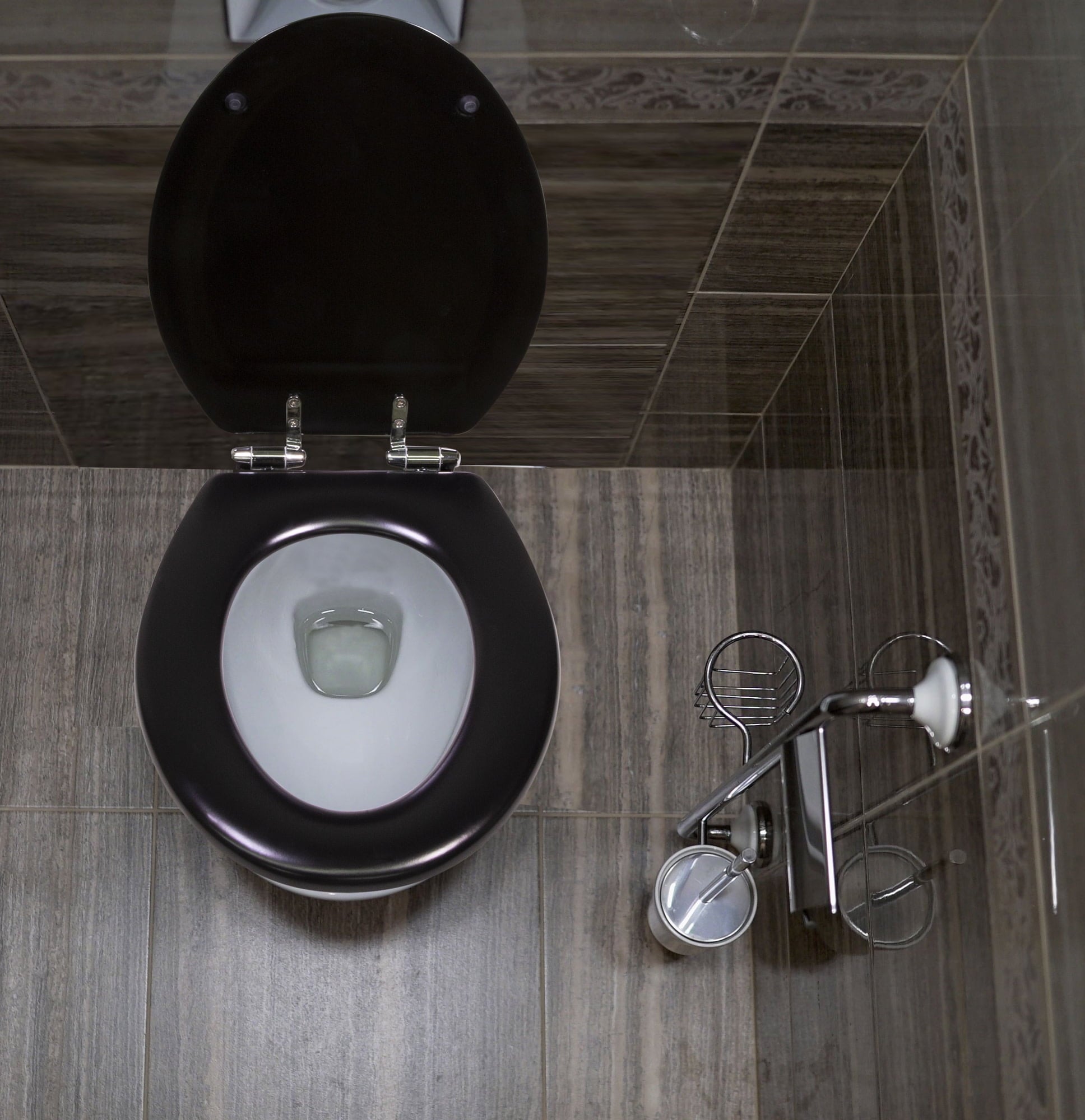 Dalton Toilet Seat Round Soft Close – Black Rustic Wooden Round Standard Toilet Seat for Bathroom  – Design House, 561241-BLK