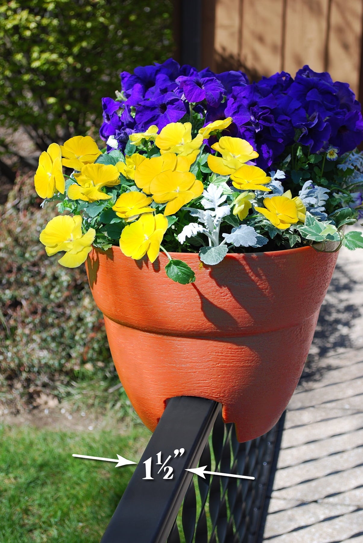 Bloomers Railing Planter with Drainage Holes – 24