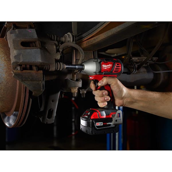 M18 18V Lithium-Ion Cordless Combo Tool Kit (6-Tool) w/ Wet/Dry Vacuum and 3/8 in. Impact Wrench