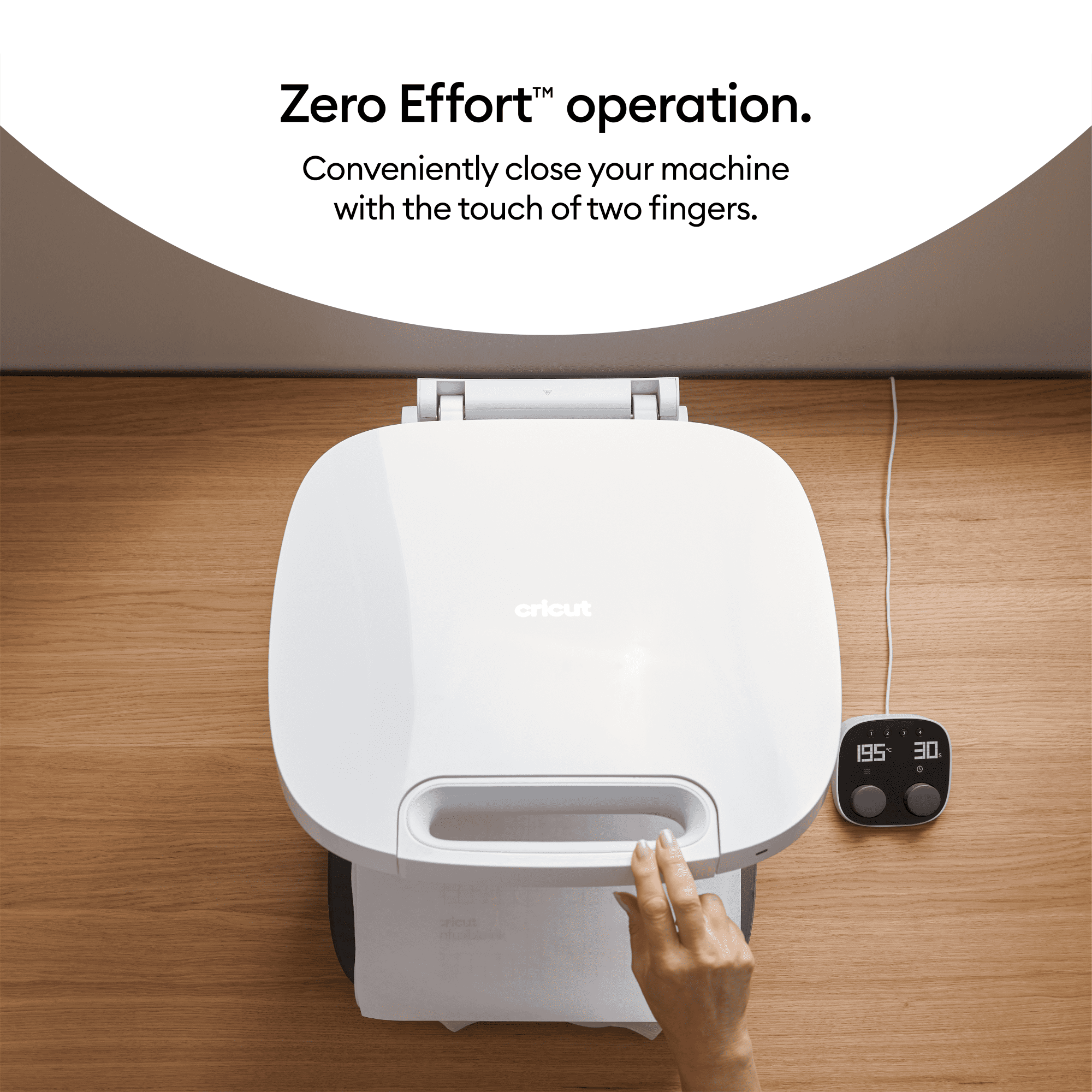 Cricut Autopress™ - Professional Heat Press