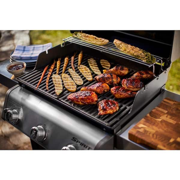 Spirit E315 3-Burner Liquid Propane Gas Grill in Black Combo with Grill Cover