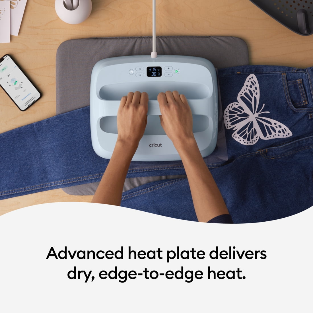 Cricut EasyPress® 3 - 12 in x 10 in - Bluetooth®-Enabled Handheld Heat Press