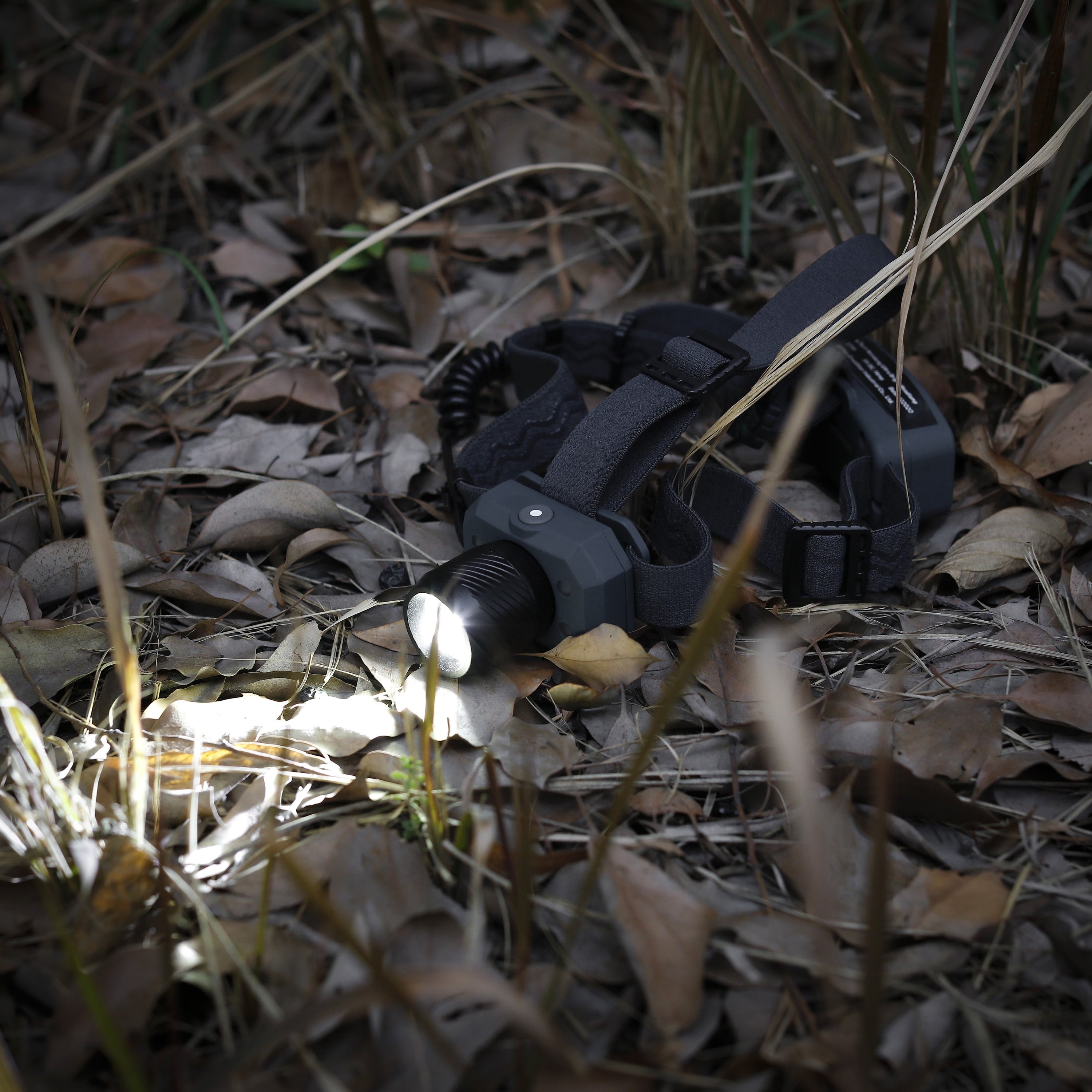 Swiss Tech Rechargeable 500 Lumens LED Headlamp, IPX4 Weatherproof, UV Blood Tracker