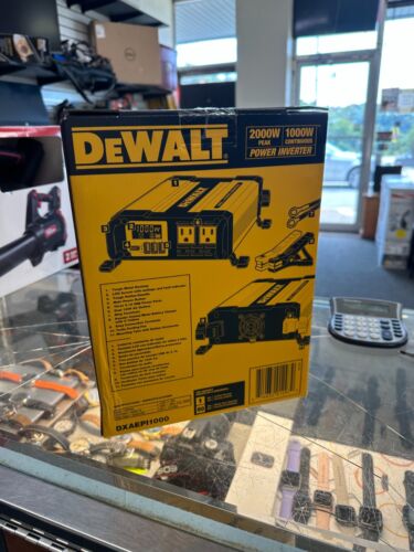 Sealed DeWALT DXAEPI1000 1000W 3.1Amp USB Port Car Converter with LCD Display