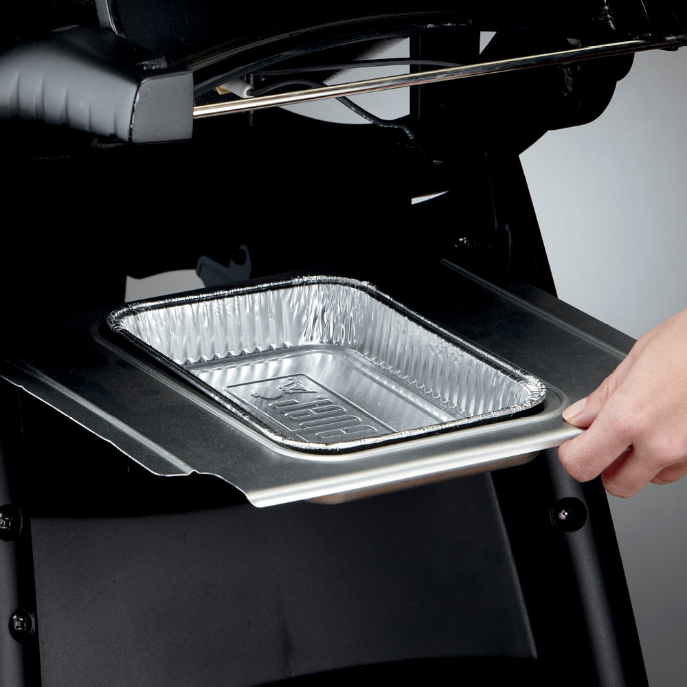 Q 3200 Liquid Propane Gas Grill in Titanium