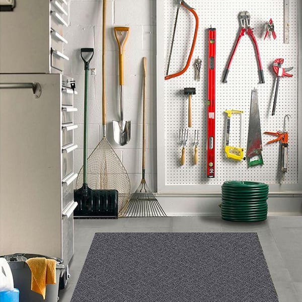 Black 36 in. x 48 in. Rubber Deck Plate Mat