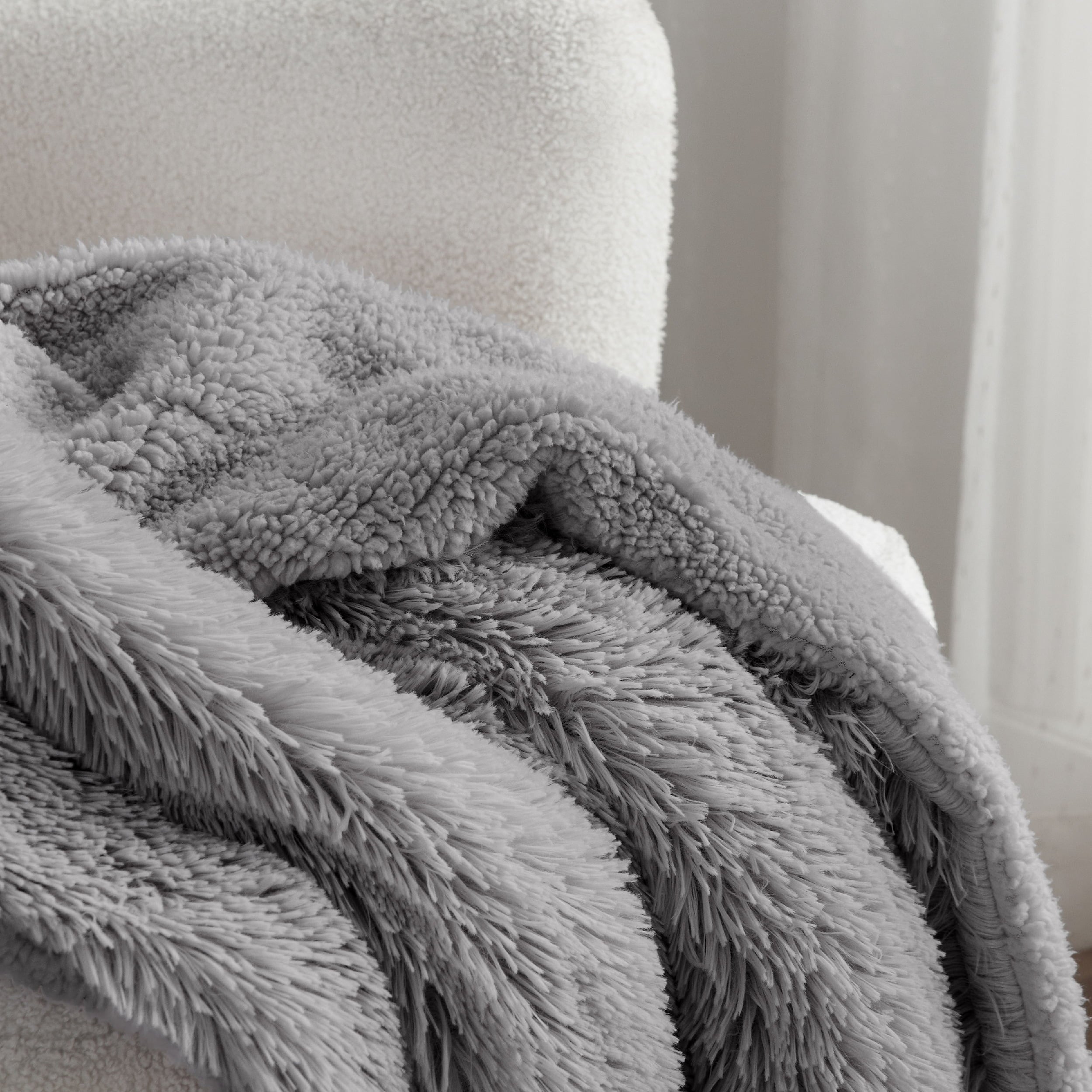 Bedsure Faux Fur Twin Blankets Grey - Fluffy Blankets & Throws Shaggy Faux Fur Blanket, 60x80 Inches