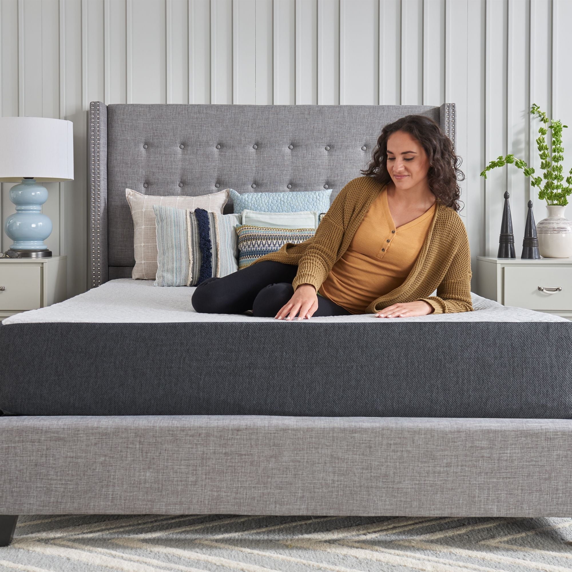 Essentials 10¡± Gel Memory Foam Mattress-in-a-Box, Queen