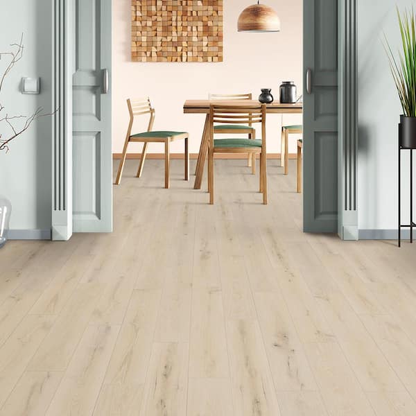King's Cottage Oak 12 mm T x 7.6 in. W Waterproof Laminate Wood Flooring (16 sqft/case)