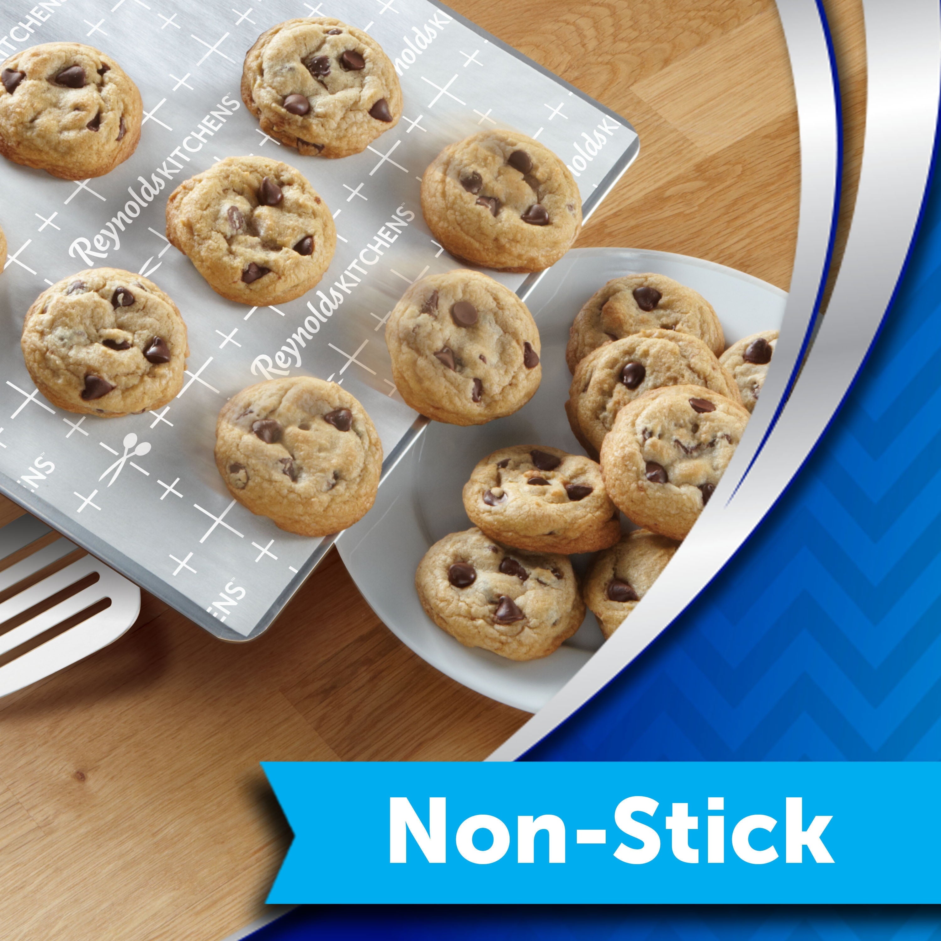 Reynolds Kitchens Cookie Baking Sheets, Pre-Cut Parchment Paper, 25 Sheets