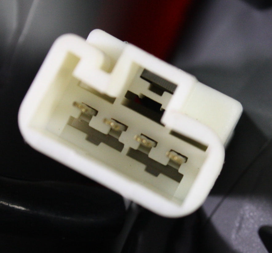 Tail Light Compatible With 2006-2010 Toyota Sienna Right Passenger Side, Outer With bulb(s)