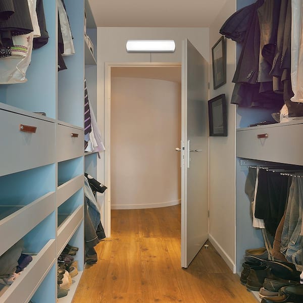 18 in. LED Flush Mount Closet Light with Pull Chain 1200 Lumens 4000K Bright White 16-Watt ENERGY STAR