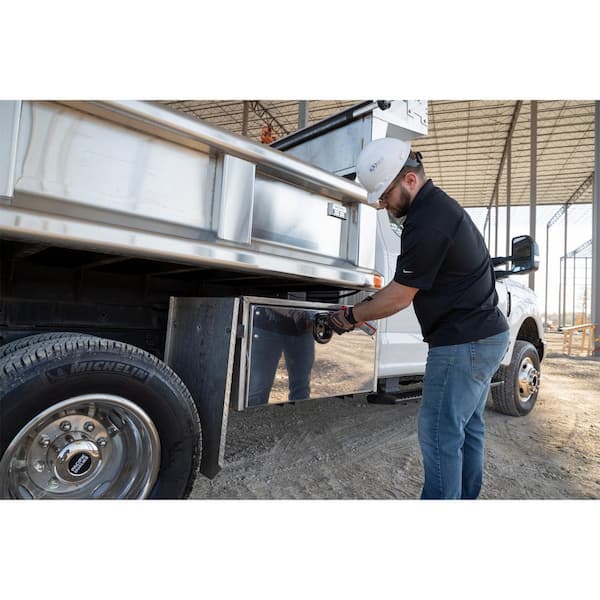 18 in. x 18 in. x 30 in. Stainless Steel Underbody Truck Tool Box