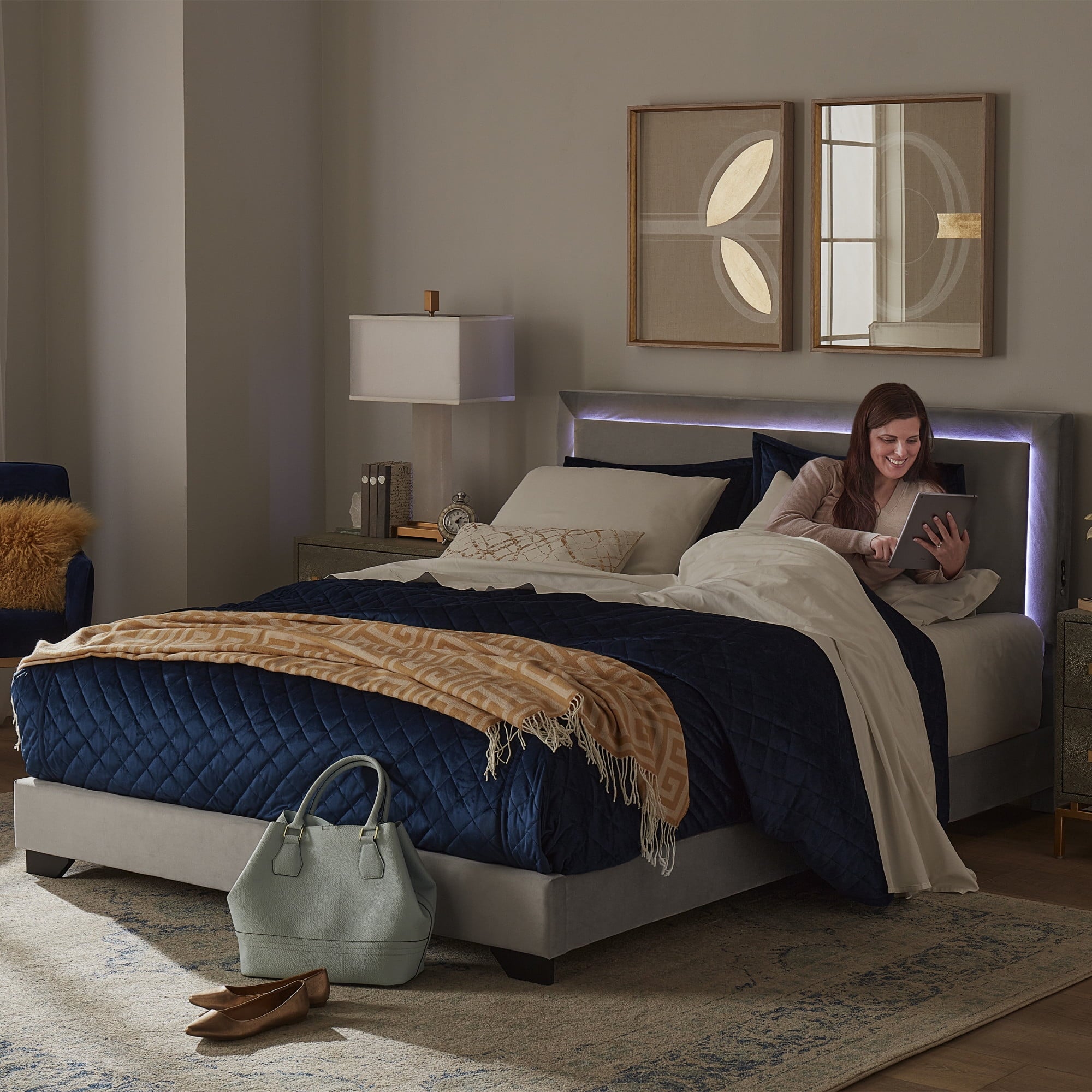 Anchorage Upholstered Queen Bed with LED Lights and USB, Platinum