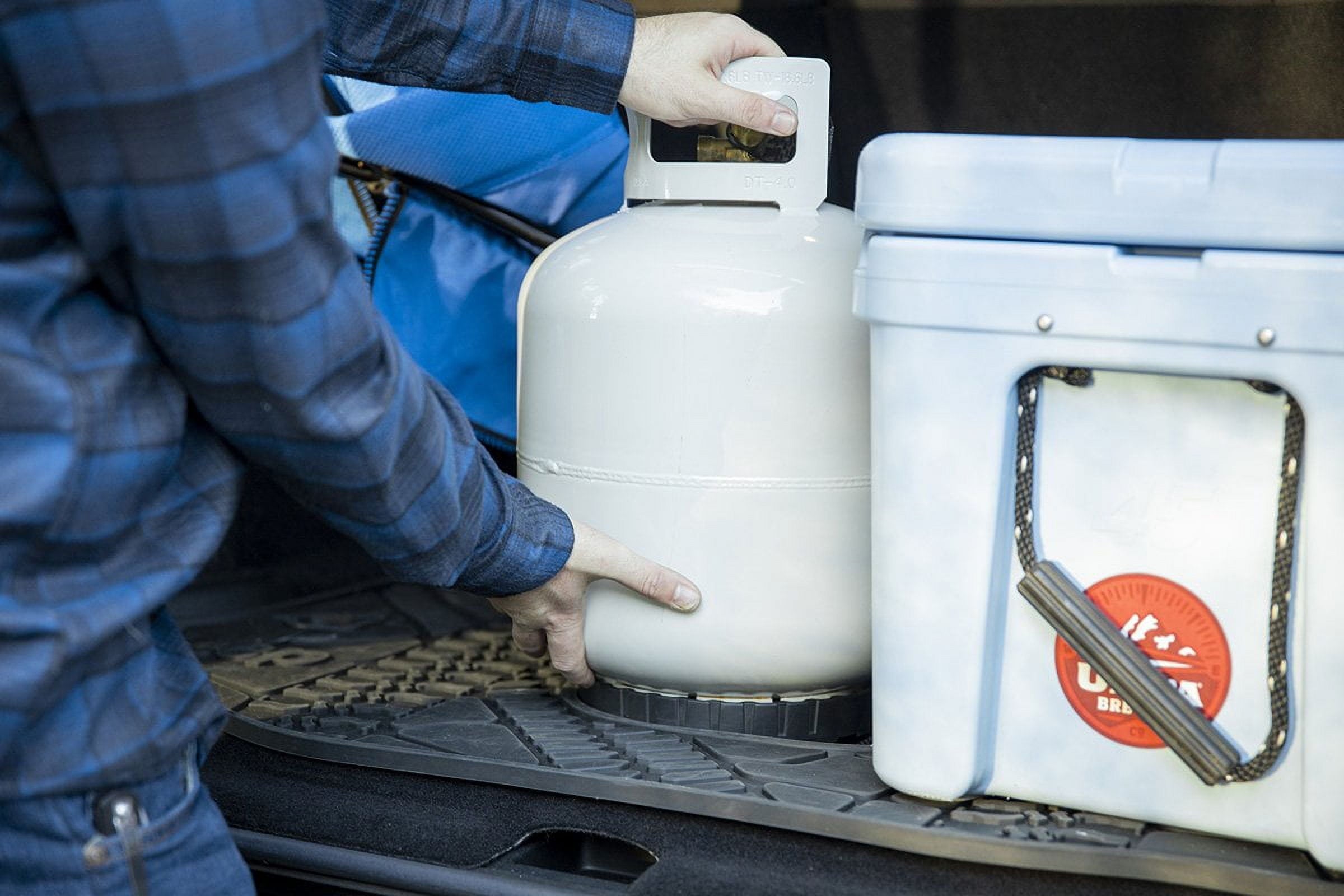 THE RINGER: Propane Tank Holder