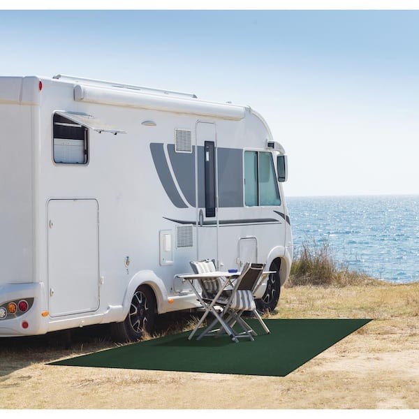 Grizzly Grass 6 ft. x 8 ft. Green Artificial Grass Rug