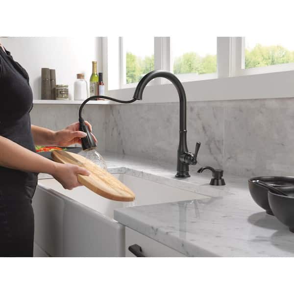 Capertee Single-Handle Pull Down Sprayer Kitchen Faucet with ShieldSpray Technology in Matte Black