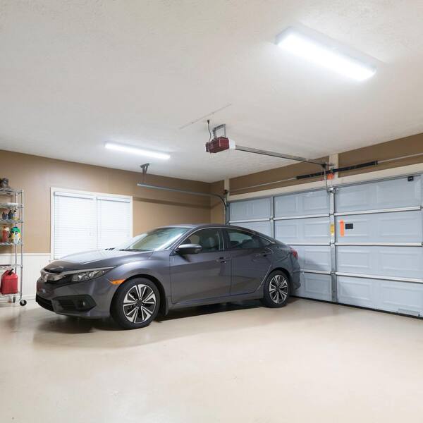 4 ft. 2000/3000/4000 Lumens Integrated LED White Low Profile Wraparound Light Fixture, 3000K/4000K/5000K