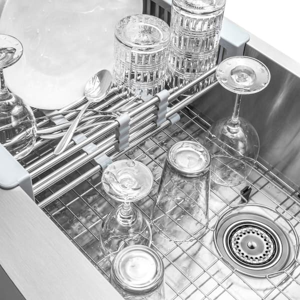 Handcrafted All-in-One Farmhouse Apron Front Stainless Steel 33 in. x 22 in. x 9 in. Single Bowl Kitchen Sink