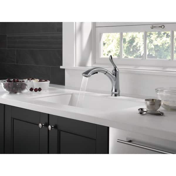 Linden Single-Handle Pull-Out Sprayer Kitchen Faucet with Multi-Flow in Arctic Stainless