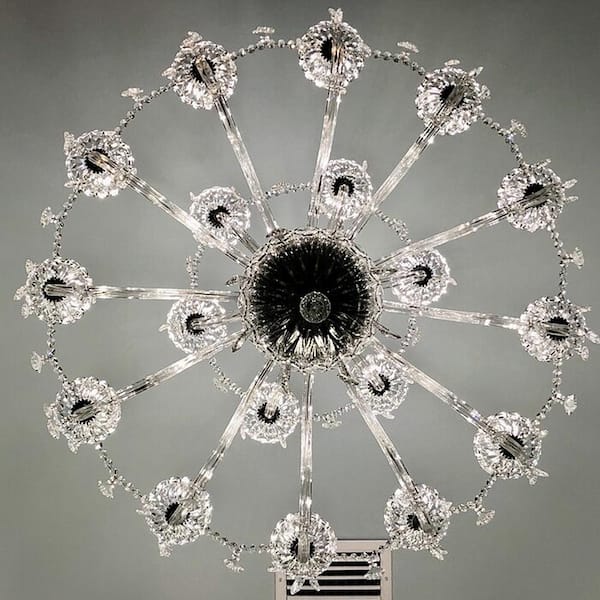 Atlanta 18-Light Clear Candle Style Classic/Traditional Chandelier with Crystal Accents