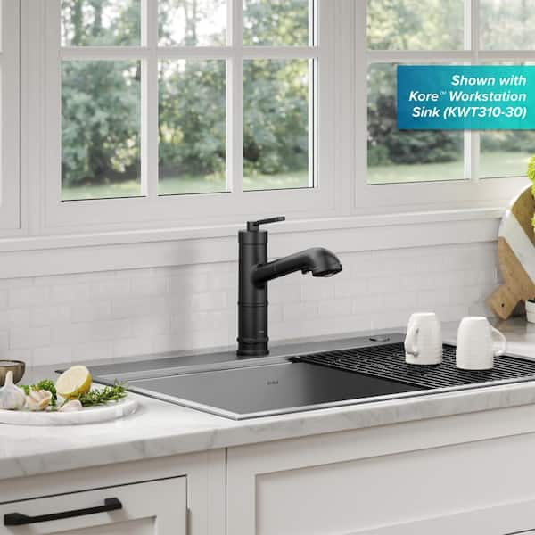 Allyn Pull-Out Single Handle Kitchen Faucet in Matte Black