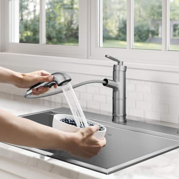 Allyn Pull-Out Single Handle Kitchen Faucet in Spot-Free Stainless Steel