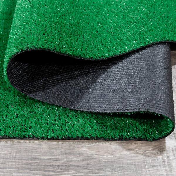 Garden Grass Collection 7 ft. x 9 ft. Green Artificial Grass Rug