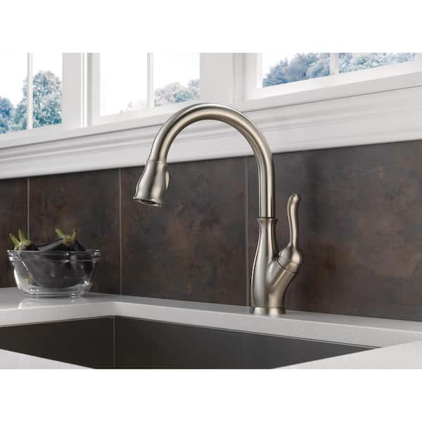Leland Single-Handle Pull-Down Sprayer Kitchen Faucet w/ShieldSpray and MagnaTite Docking in SpotShield Stainless