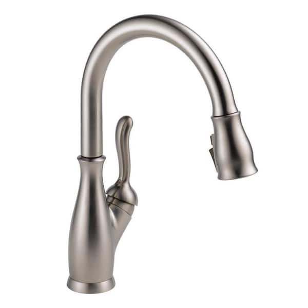Leland Single-Handle Pull-Down Sprayer Kitchen Faucet with ShieldSpray in Stainless