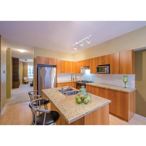 4 ft. 3-Lights Matte White Linear Track Lighting Kit