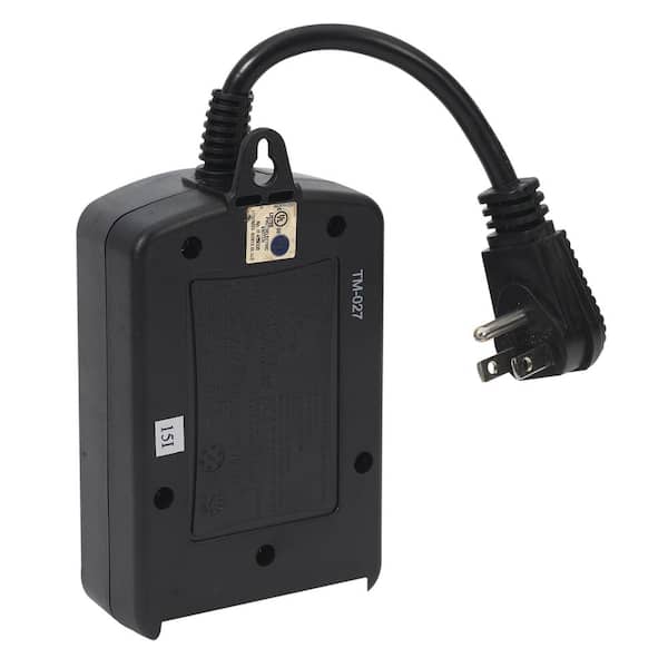 1000-Watt Outdoor Timer with Photocell Light Sensor for Christmas Lights and Decorations