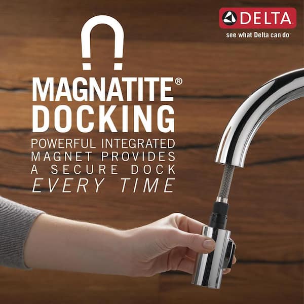 Essa Touch2O Technology Single-Handle Pull-Down Sprayer Kitchen Faucet with MagnaTite Docking in Matte Black