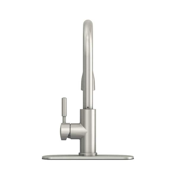 Garrick Single-Handle Pull-Down Sprayer Kitchen Faucet in Brushed Nickel
