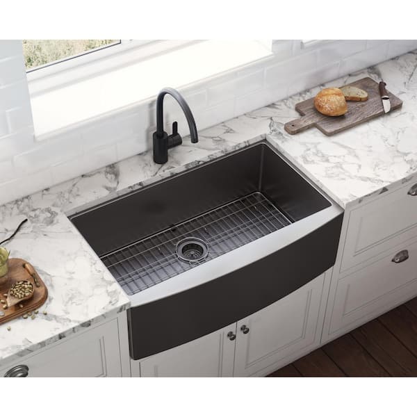 Farmhouse Apron-Front Stainless Steel 30 in. Single Bowl Kitchen Sink in Gunmetal Black Matte