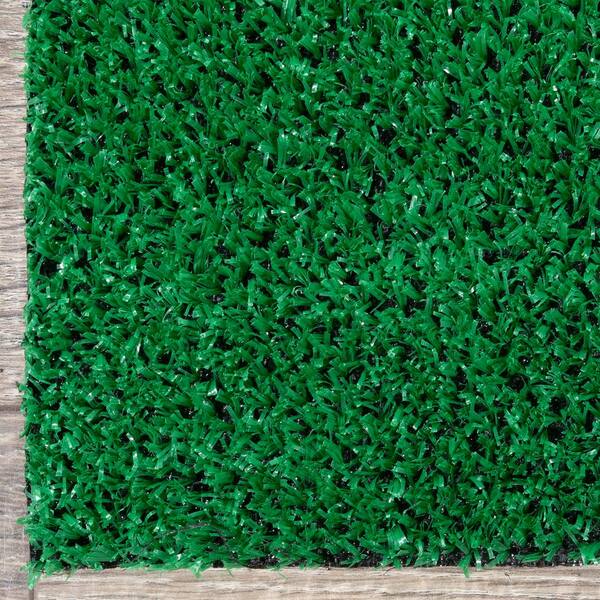 Garden Grass Collection 7 ft. x 9 ft. Green Artificial Grass Rug