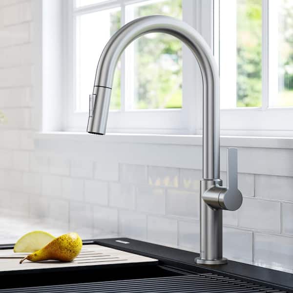 Oletto Single-Handle Pull-Down Sprayer Kitchen Faucet in Spot Free Stainless Steel
