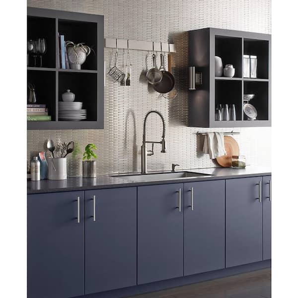 Sous Pro-Style Single-Handle Pull-Down Sprayer Kitchen Faucet in Vibrant Stainless