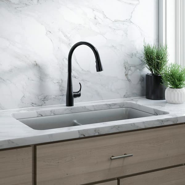 Simplice Single-Handle Pull-Down Sprayer Kitchen Faucet with DockNetik and Sweep Spray in Matte Black
