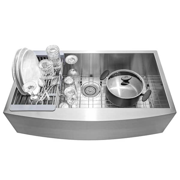 Handcrafted All-in-One Farmhouse Apron Front Stainless Steel 33 in. x 22 in. x 9 in. Single Bowl Kitchen Sink
