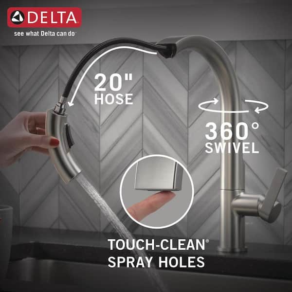Keele Single-Handle Pull-Down Sprayer Kitchen Faucet in SpotShield Stainless