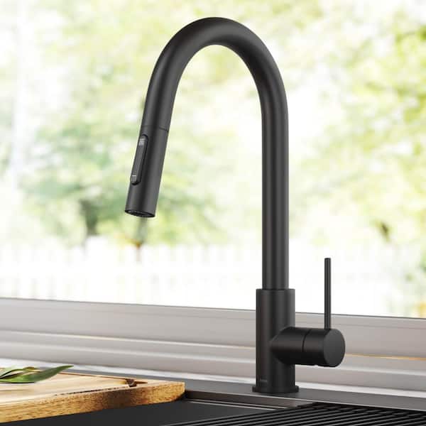 Oletto Single Handle Pull Down Sprayer Kitchen Faucet in Matte Black