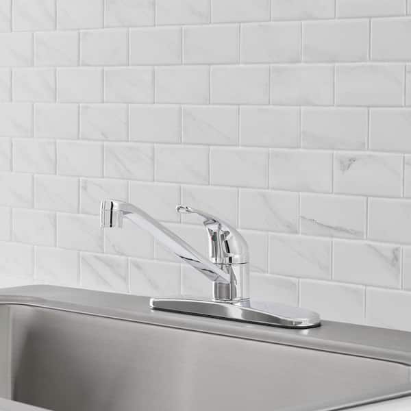 Single-Handle Standard Kitchen Faucet in Polished Chrome